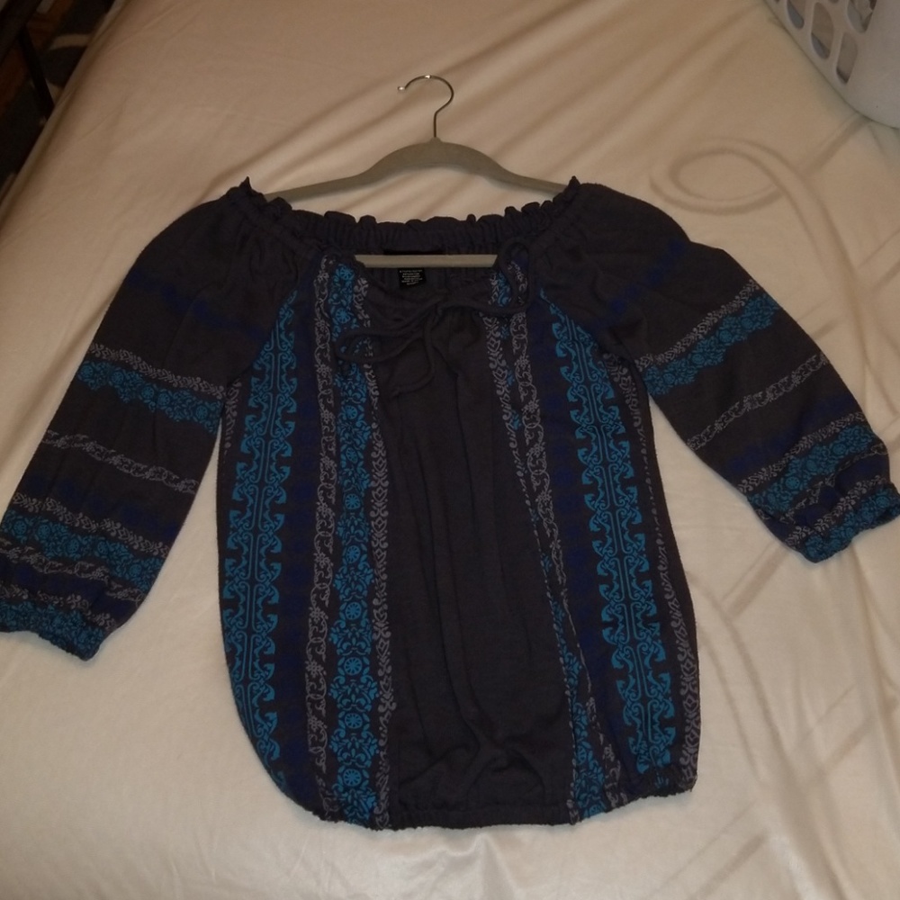 💙 Ladies tunic with pattern - Picture 2 of 3